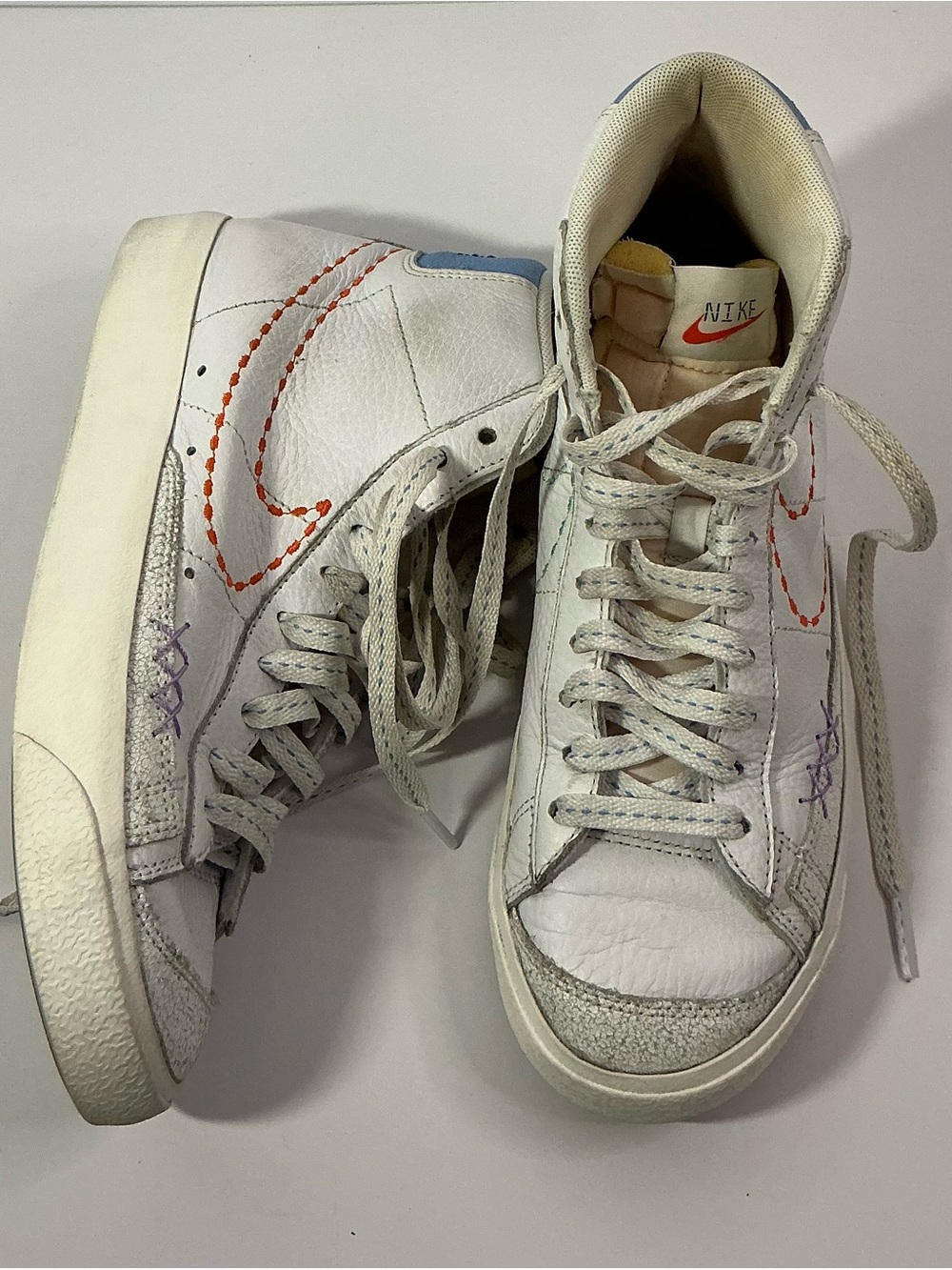 Nike Blazer Mid 77 Vintage Nike 101 Womens Size 8 Sneakers DX2350-100